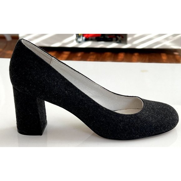 bettye muller Shoes - Anthropologie Bettye Muller Gray wool blend heels SZ: 8